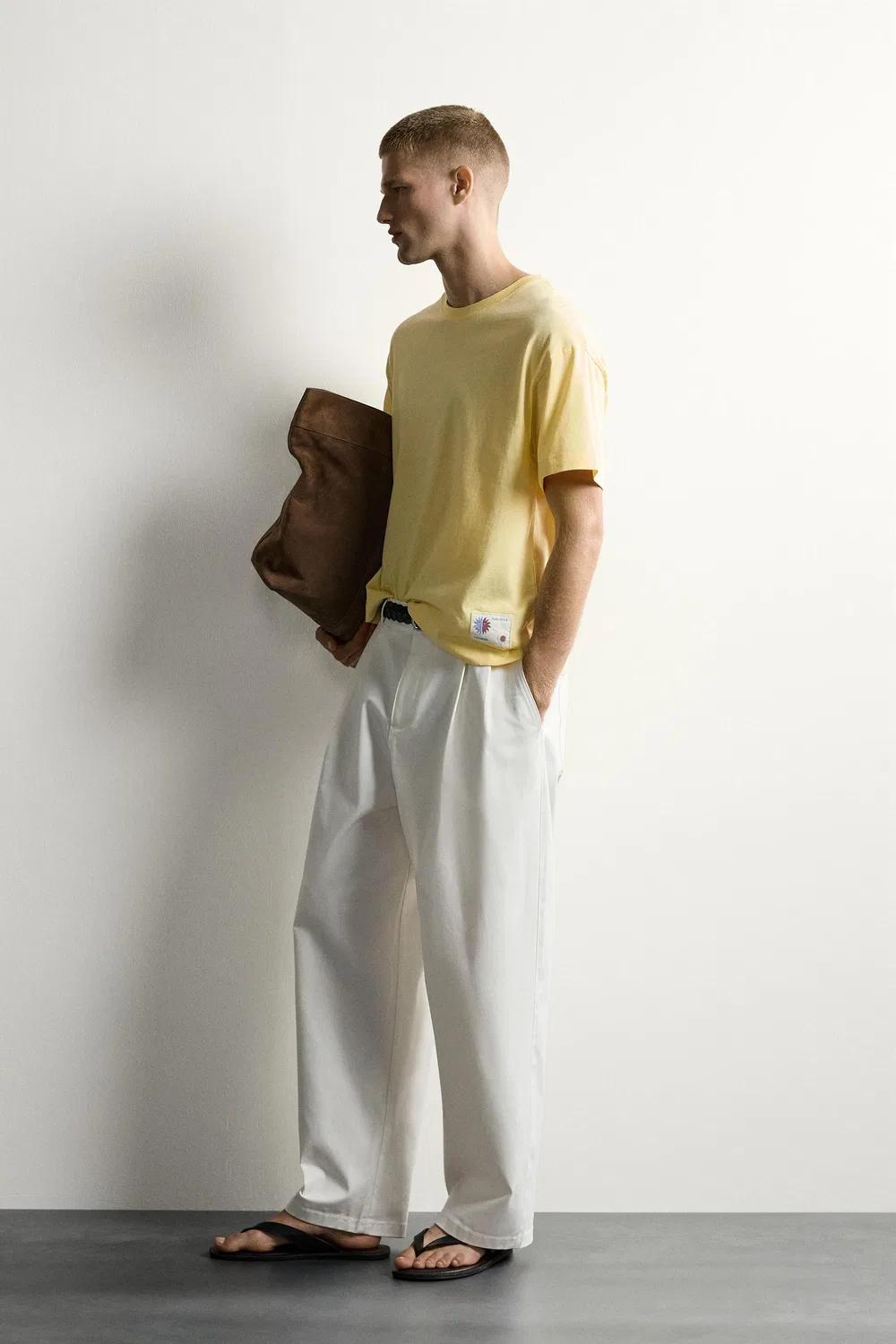 Футболка свободного кроя с графическим принтом Sun. ZARA, Butter — фото 4