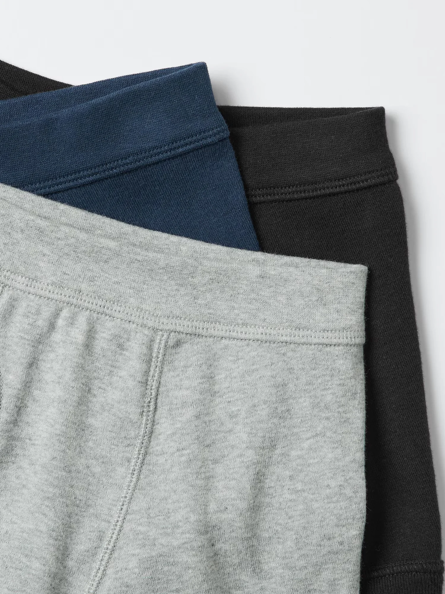 Набор трусов-боксеров детских Uniqlo Kids Boxer Briefs, 3 пары, черный/серый/хаки — фото 2