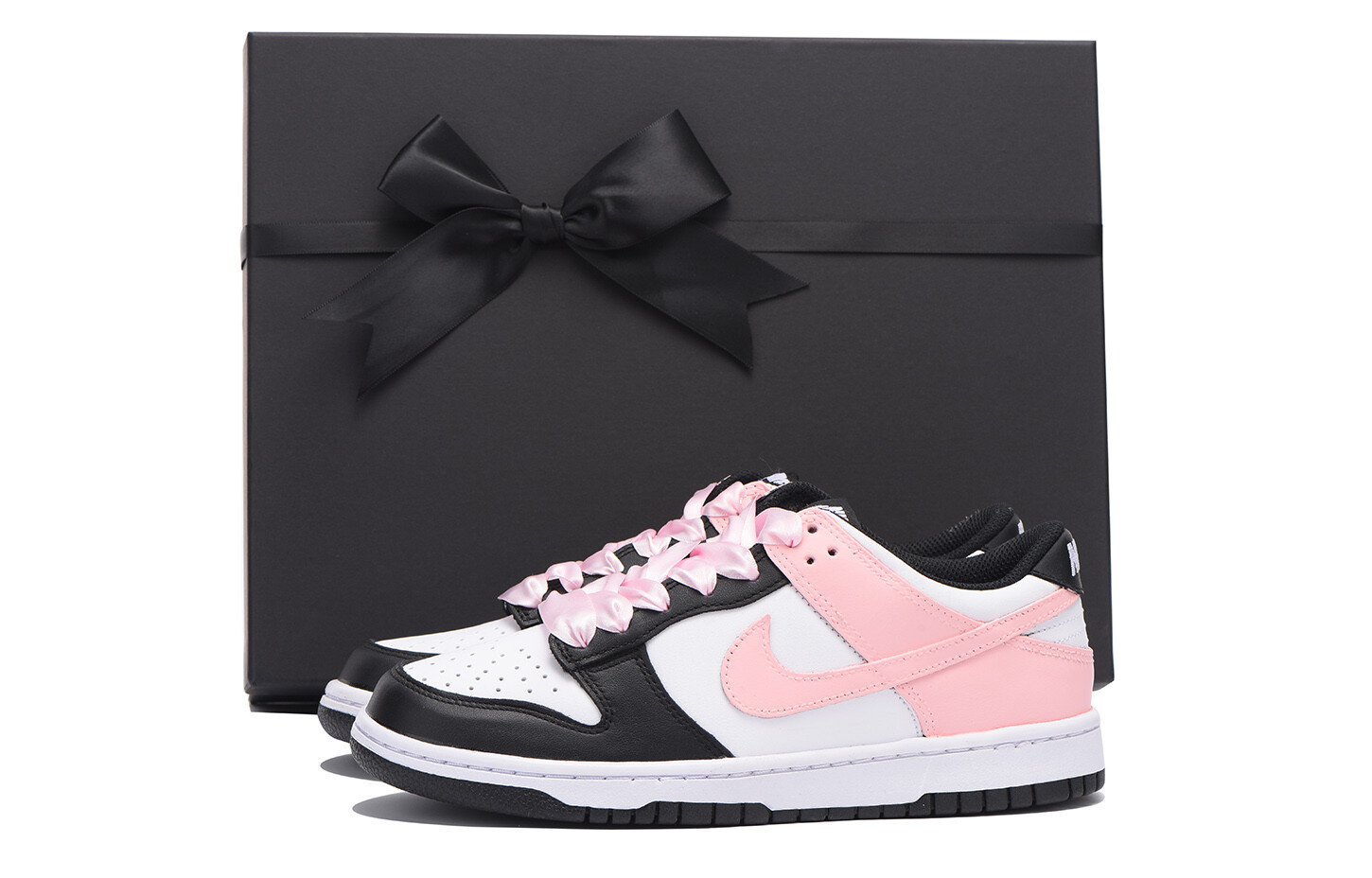 

Кроссовки Nike Dunk Skateboarding Shoes Women's Low-top Black/Pink, розовый