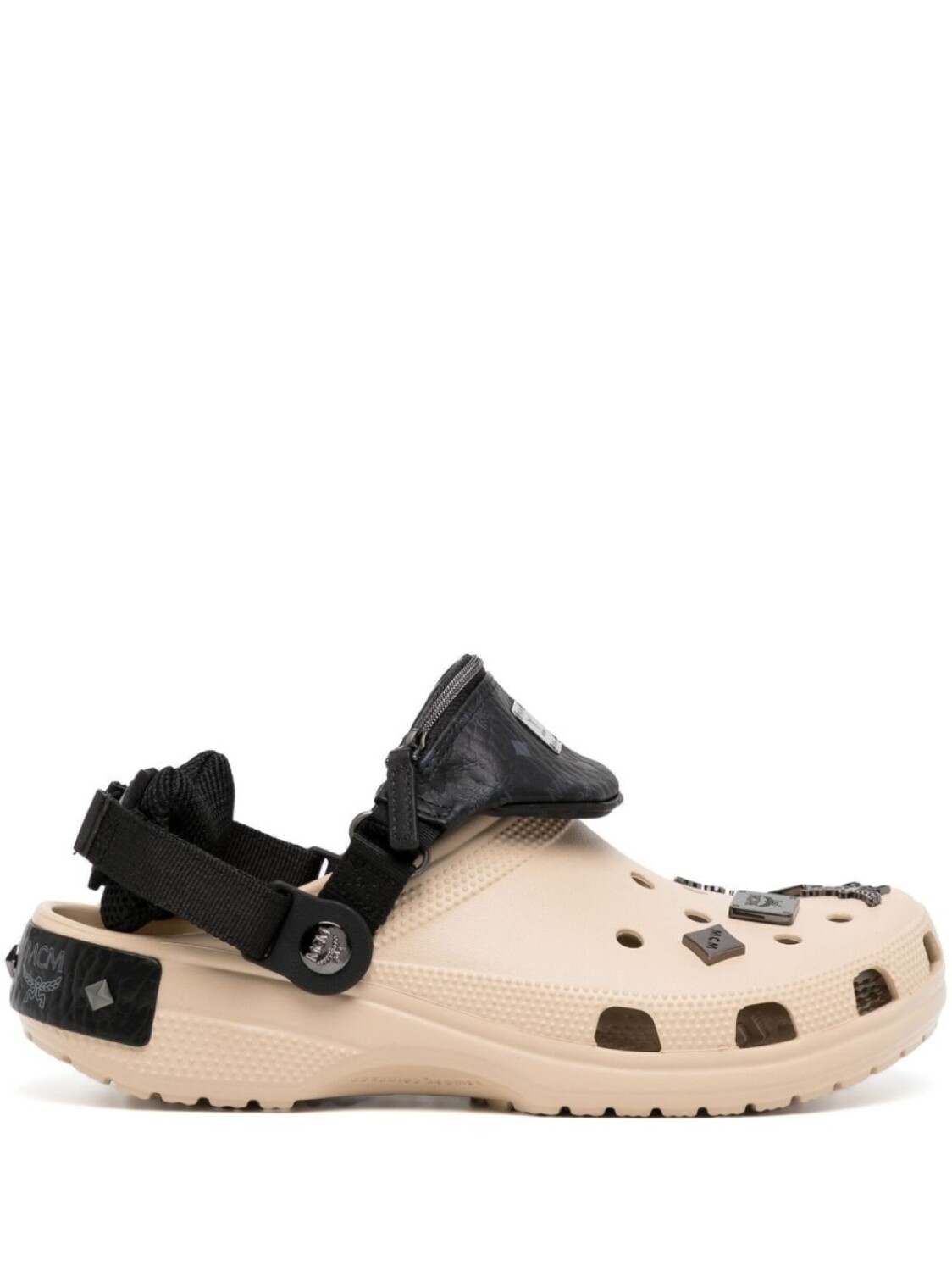 

MCM мюли Classic Clog из коллаборации с Crocs, коричневый