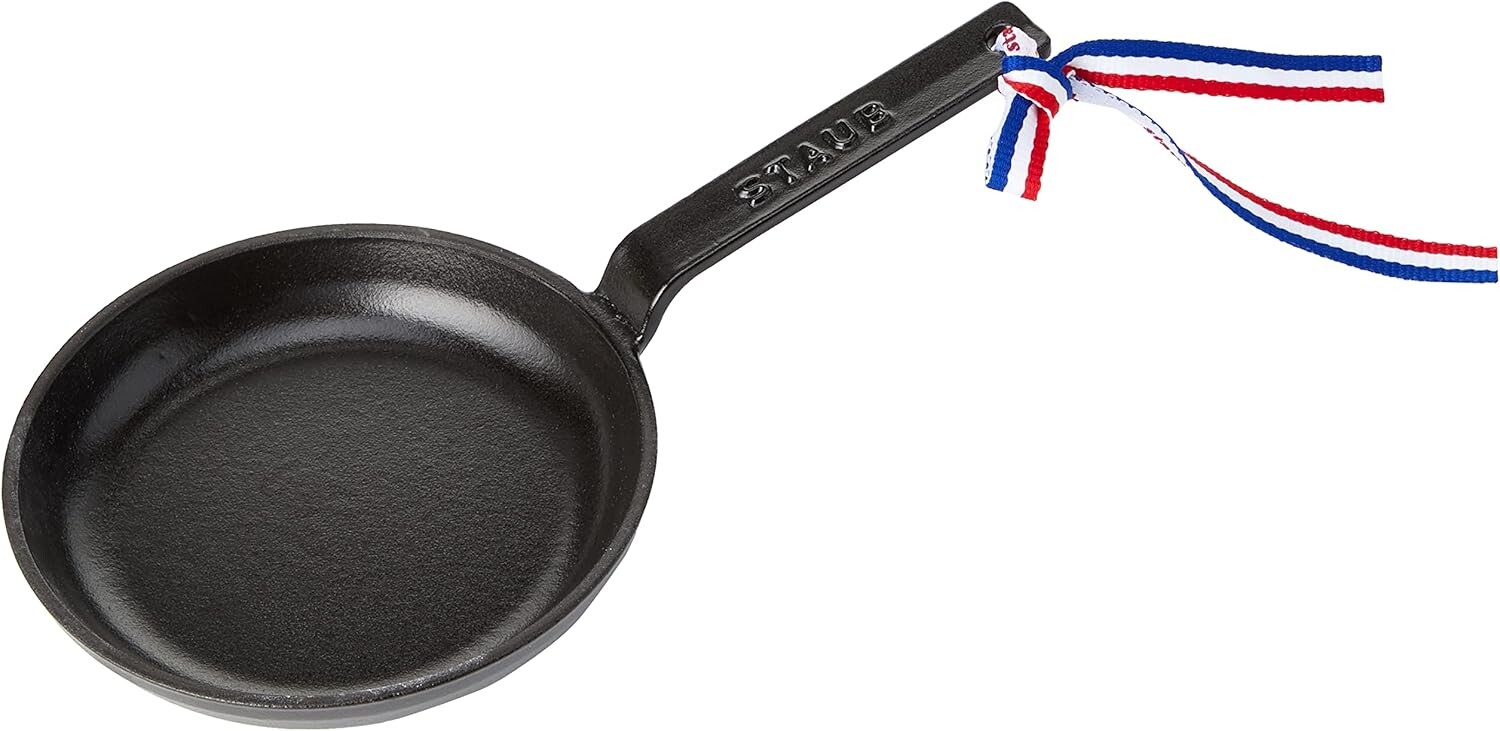 

Мини-сковорода чугунная STAUB, черная, 12 см, Black