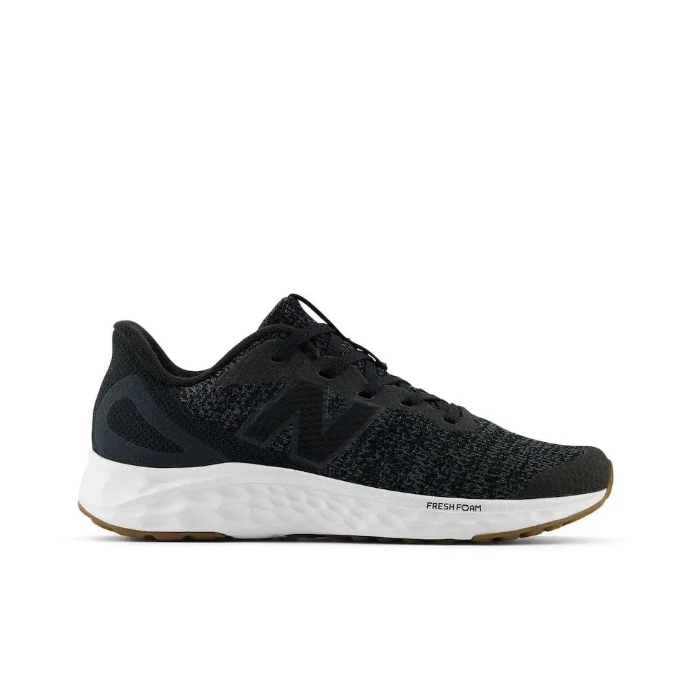 Детские кроссовки для мальчиков беговые Fresh Foam Arishi V4 New Balance, черный — фото 3