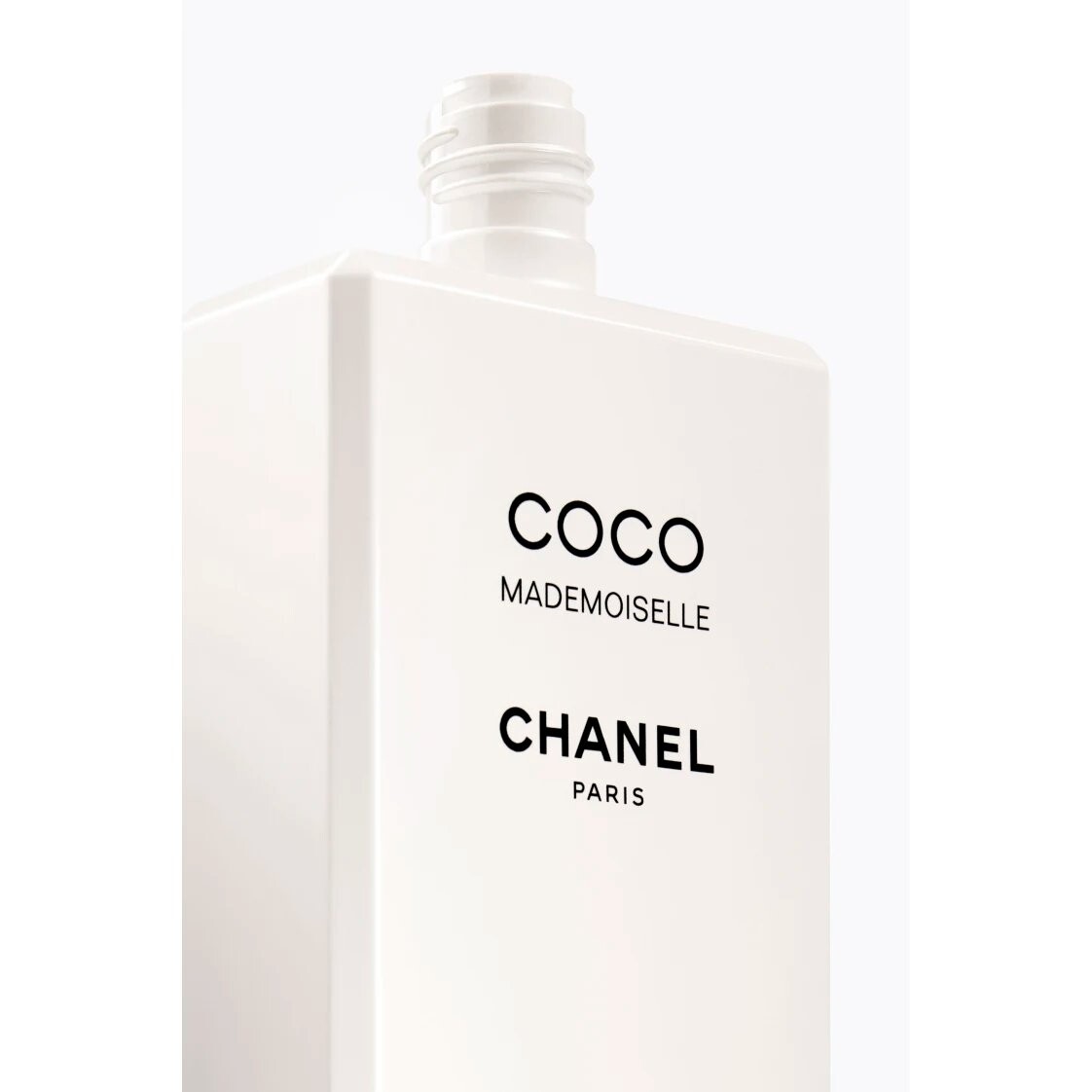 Увлажняющая эмульсия для тела Coco Mademoiselle — фото 2