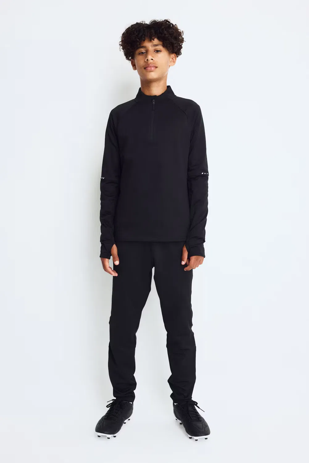 Теплая футбольная футболка среднего слоя с технологией ThermoMove H&M, Schwarz — фото 2