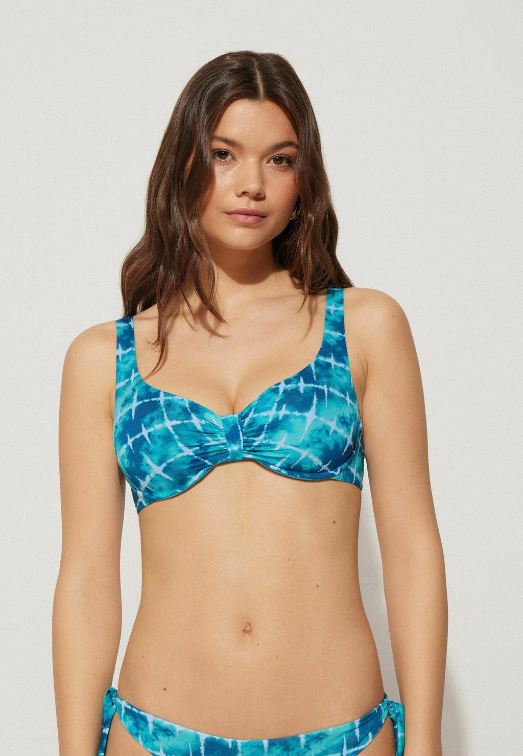 

Верх бикини OCEAN ESSENCE Tezenis, синий