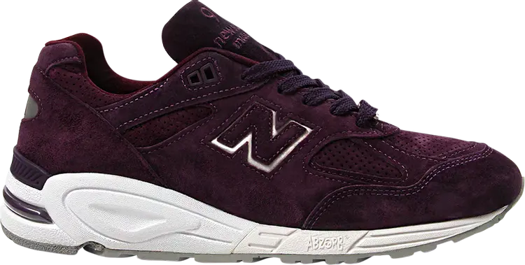 

Кроссовки New Balance Concepts x 990v2 Made in USA 'Tyrian', фиолетовый