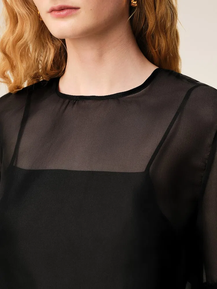 Топ с полупрозрачной тканью и встроенным топом, модель Short Sleeves Sheer Top With Undertop, бренд AMI PARIS, Noir — фото 3