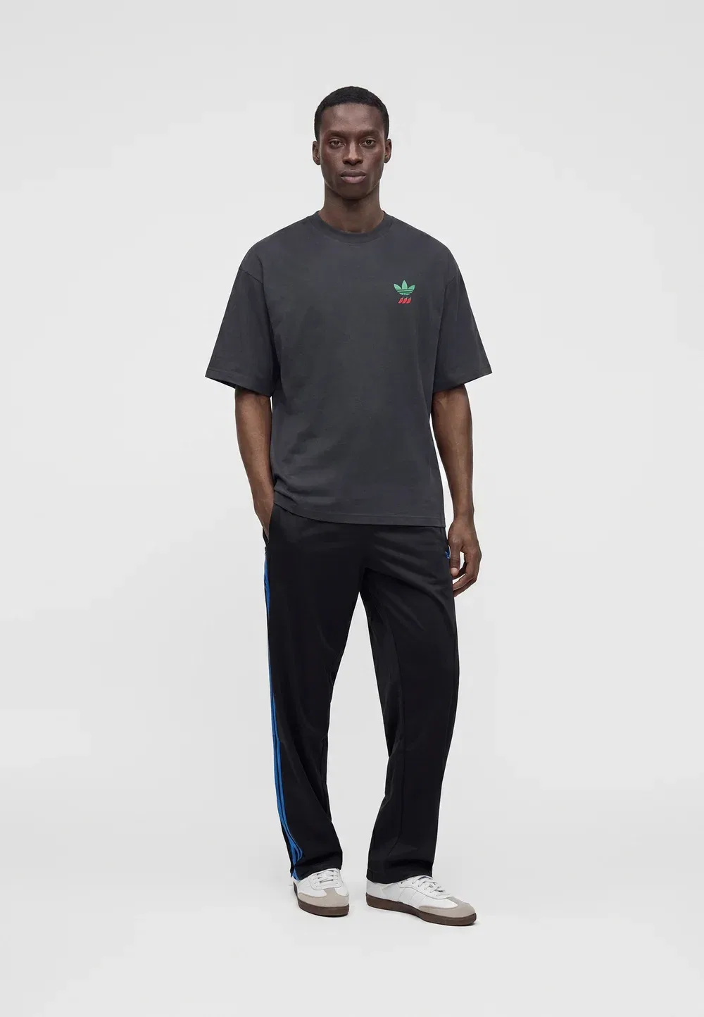 Футболка унисекс с принтом в виде перца чили Adidas Originals, Antrachite — фото 3