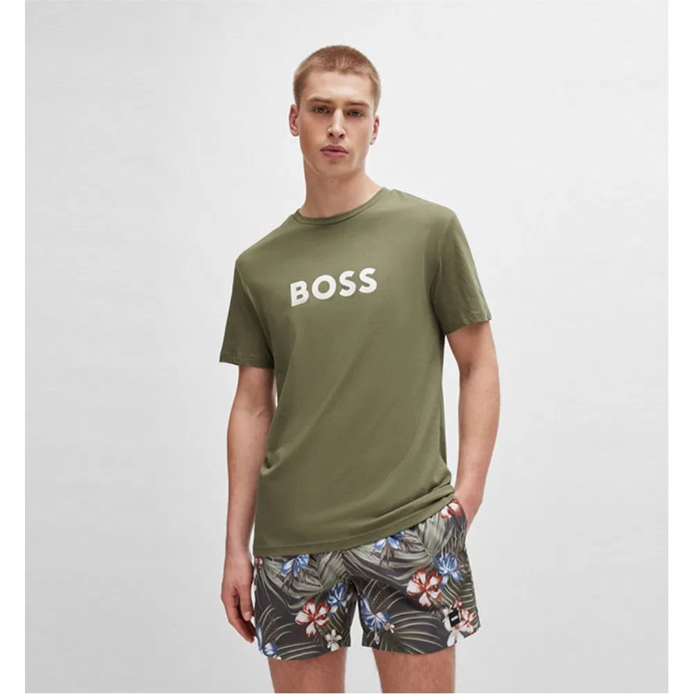 Мужская футболка стандартного кроя цвета хаки с логотипом от Boss — фото 4