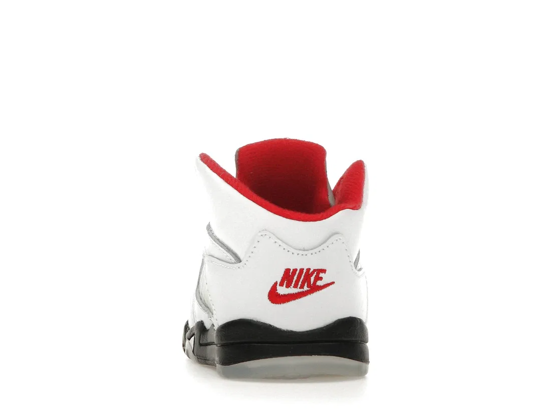 Детские кроссовки с ретро-дизайном Jordan 5 Retro, White/Black-Metallic Silver-Fire Red — фото 4