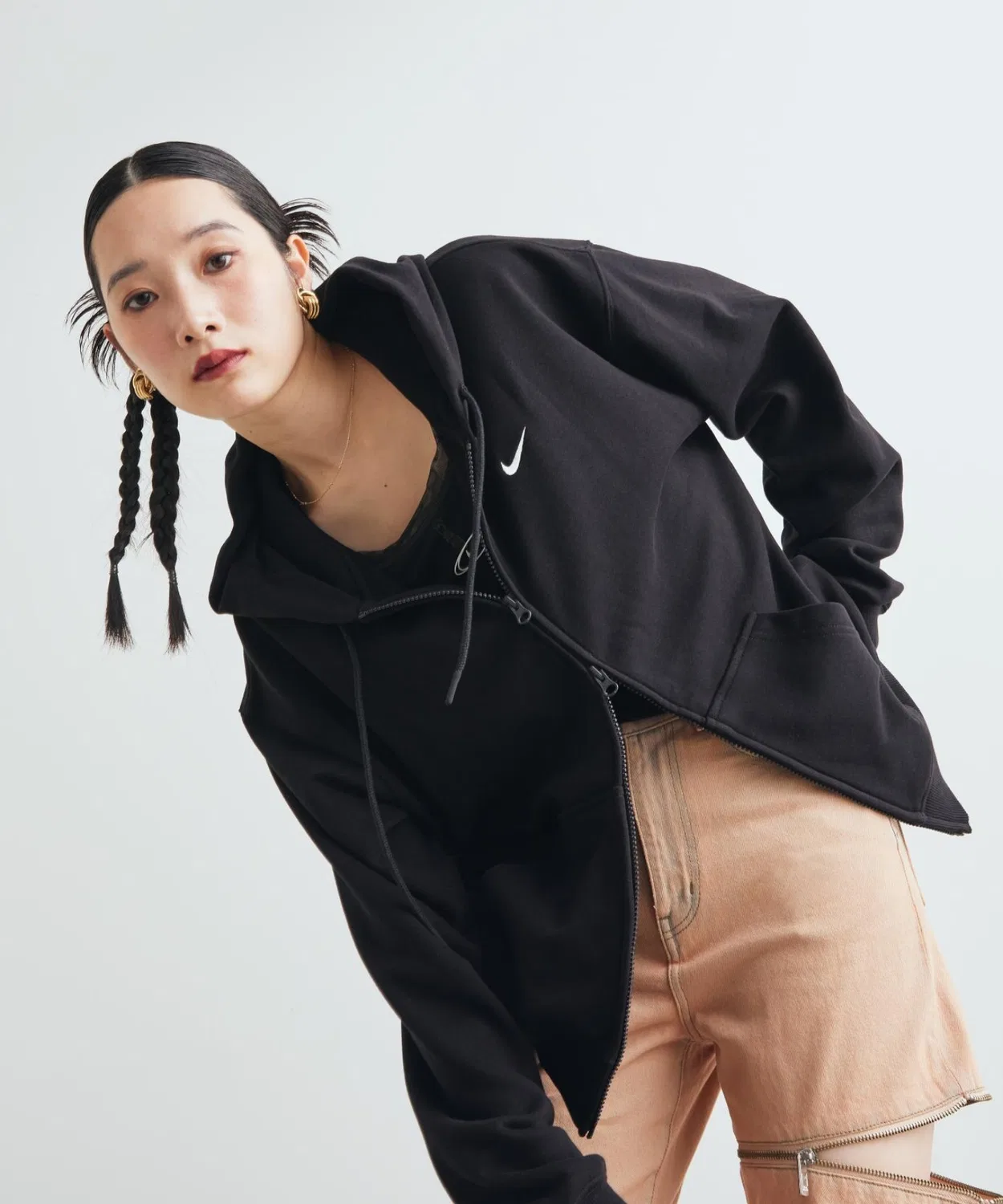 Женский оверсайз худи с длинным рукавом модель Studio Fleece Lightweight NIKE, Black — фото 3