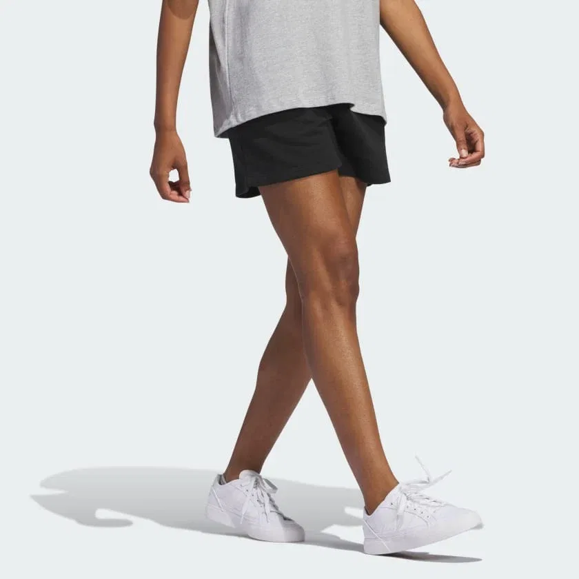 Женские шорты из футера с мягкой посадкой adidas Essentials French Terry, черный — фото 3