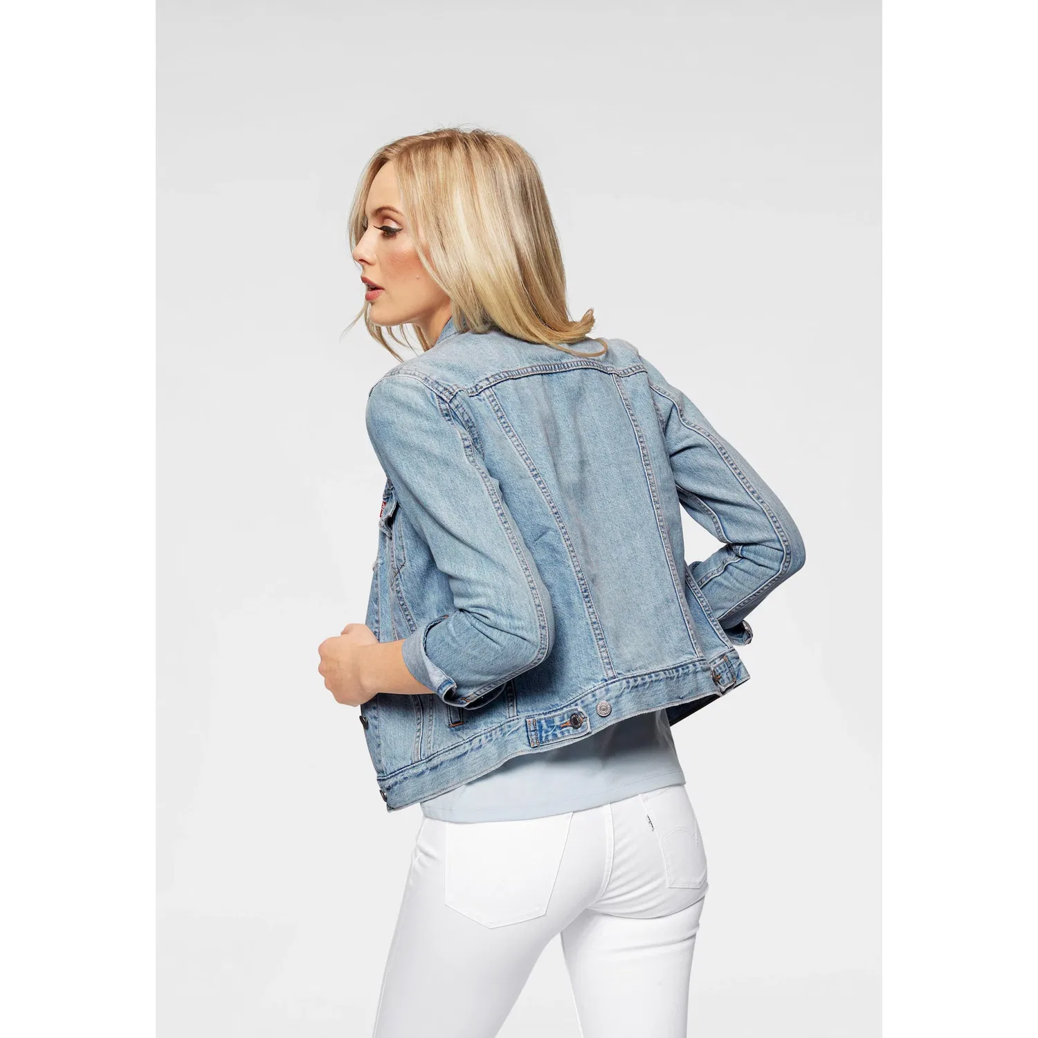 Женская джинсовая куртка-трекер оригинальная Levi's, Light — фото 2