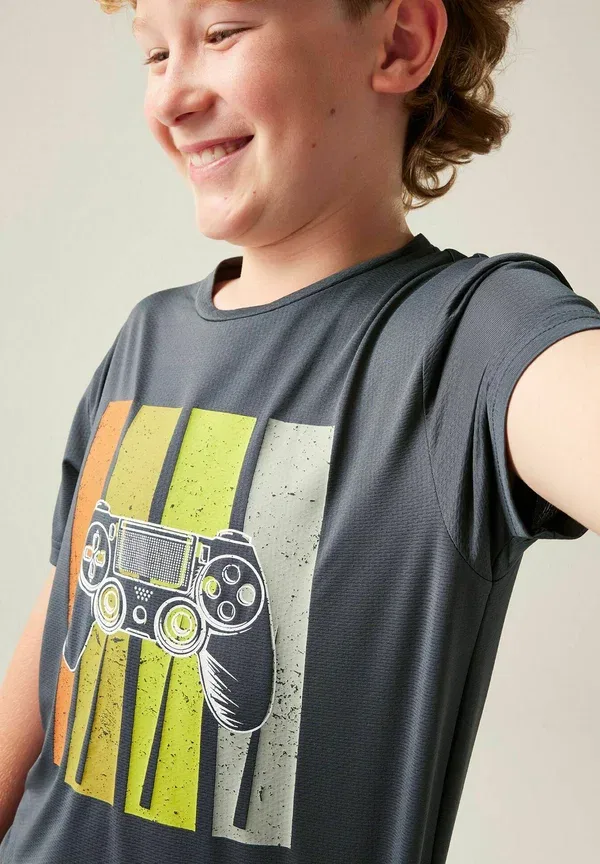 Футболка с принтом Amuse iii Short Sleeved Mesh Graphic T-shirt Regatta, Magnet — фото 4