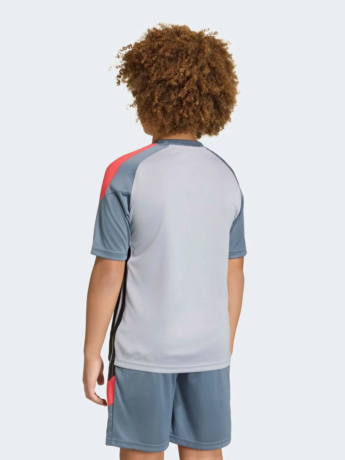 Футболка Tiro 26 Essentials adidas, серый — фото 2