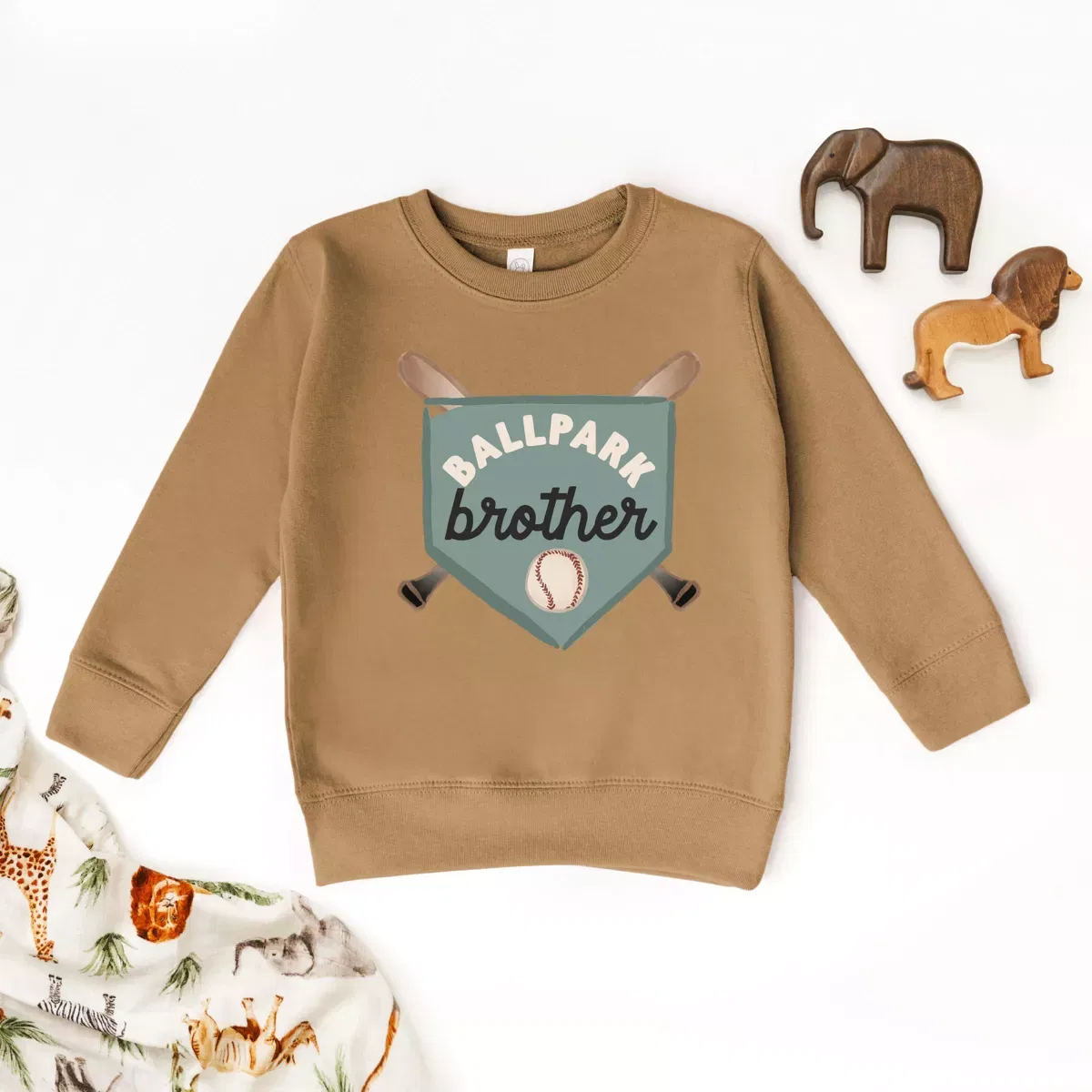 Детский свитшот для мальчиков с принтом Ballpark Brother The Juniper Shop, Camel — фото 3
