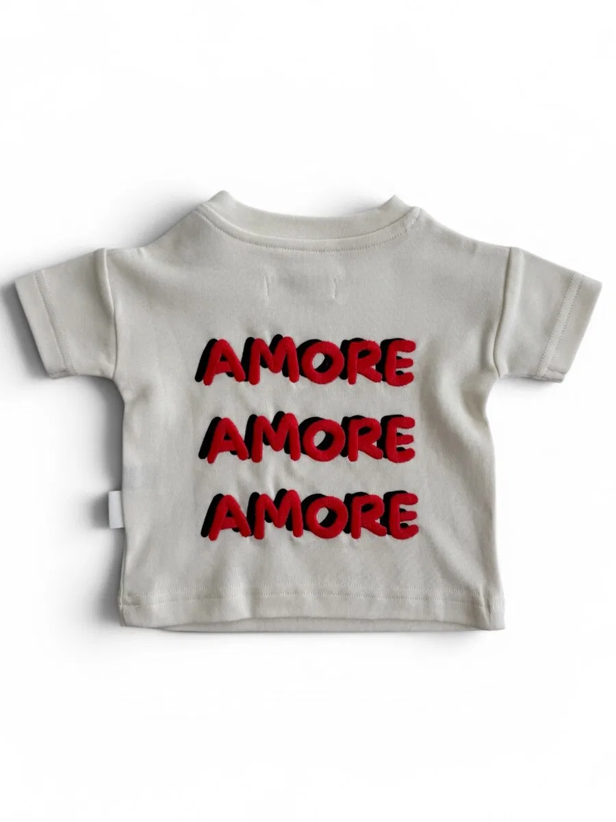Рубашка KURTI & FRIEDA с принтом «Amore» бежевого цвета