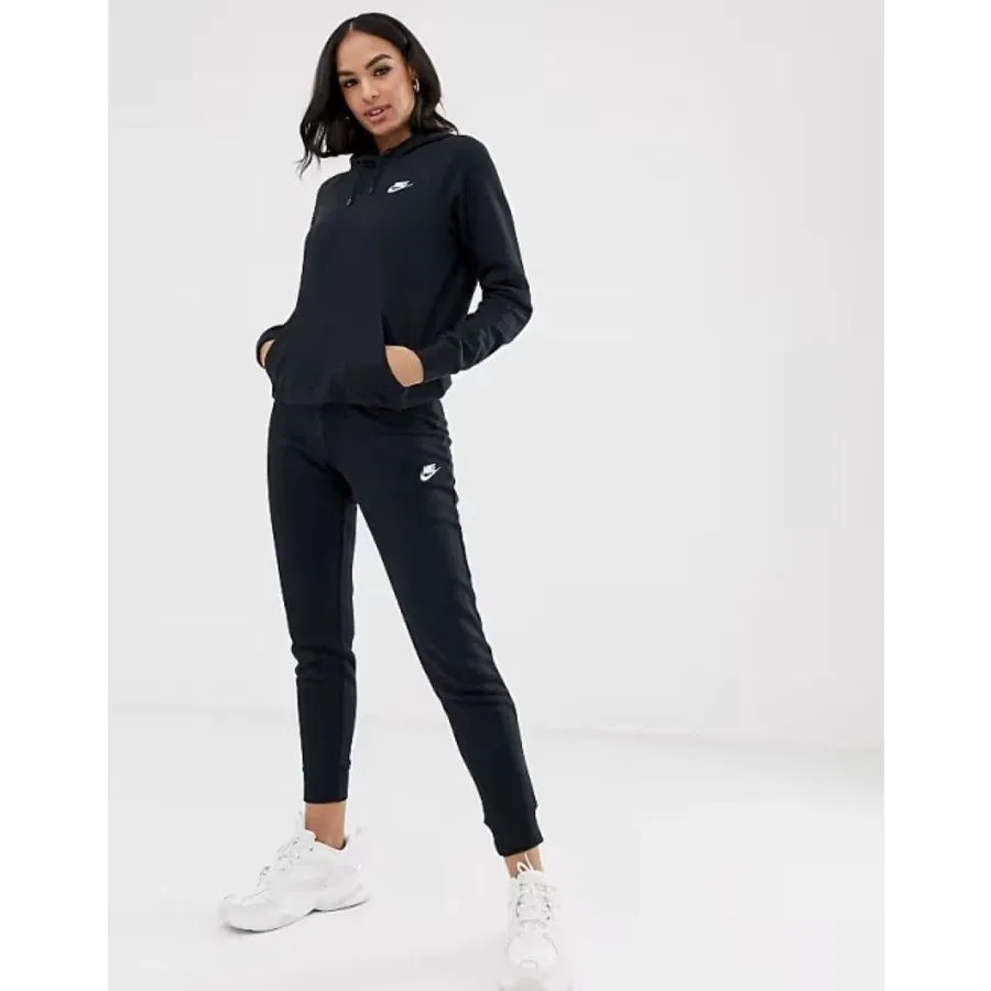Свитшот женский с капюшоном Sportswear Essential Po Hoodie Nike, Черный — фото 3