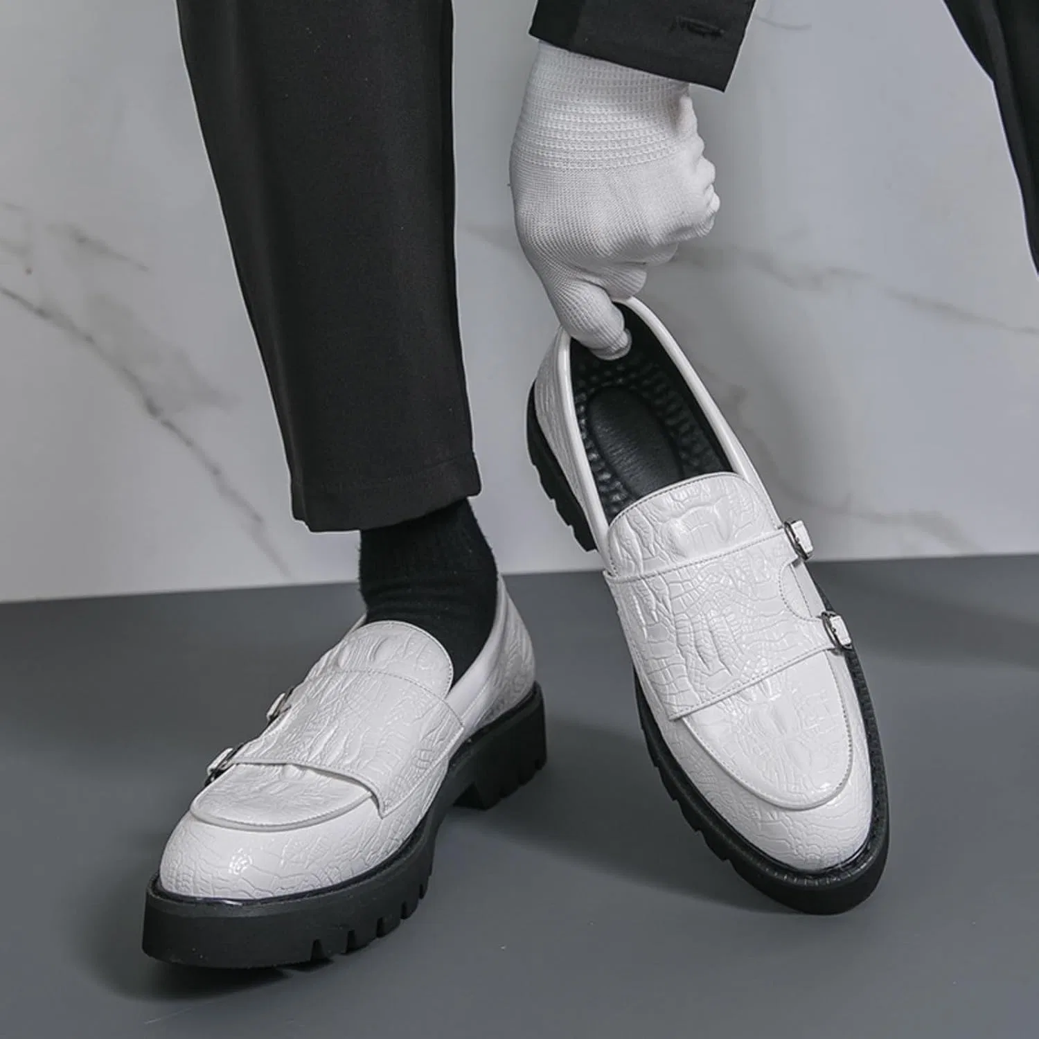 Лоферы мужские на платформе, без бренда, модель Classic Double Buckle Dress Shoes, белый Dwihuize — фото 4
