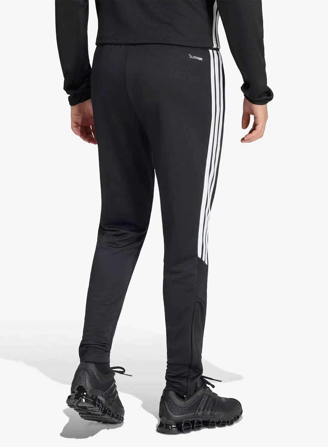 Брюки тренировочные с технологией Climacool Tiro 26 Essentials Adidas, черный — фото 2