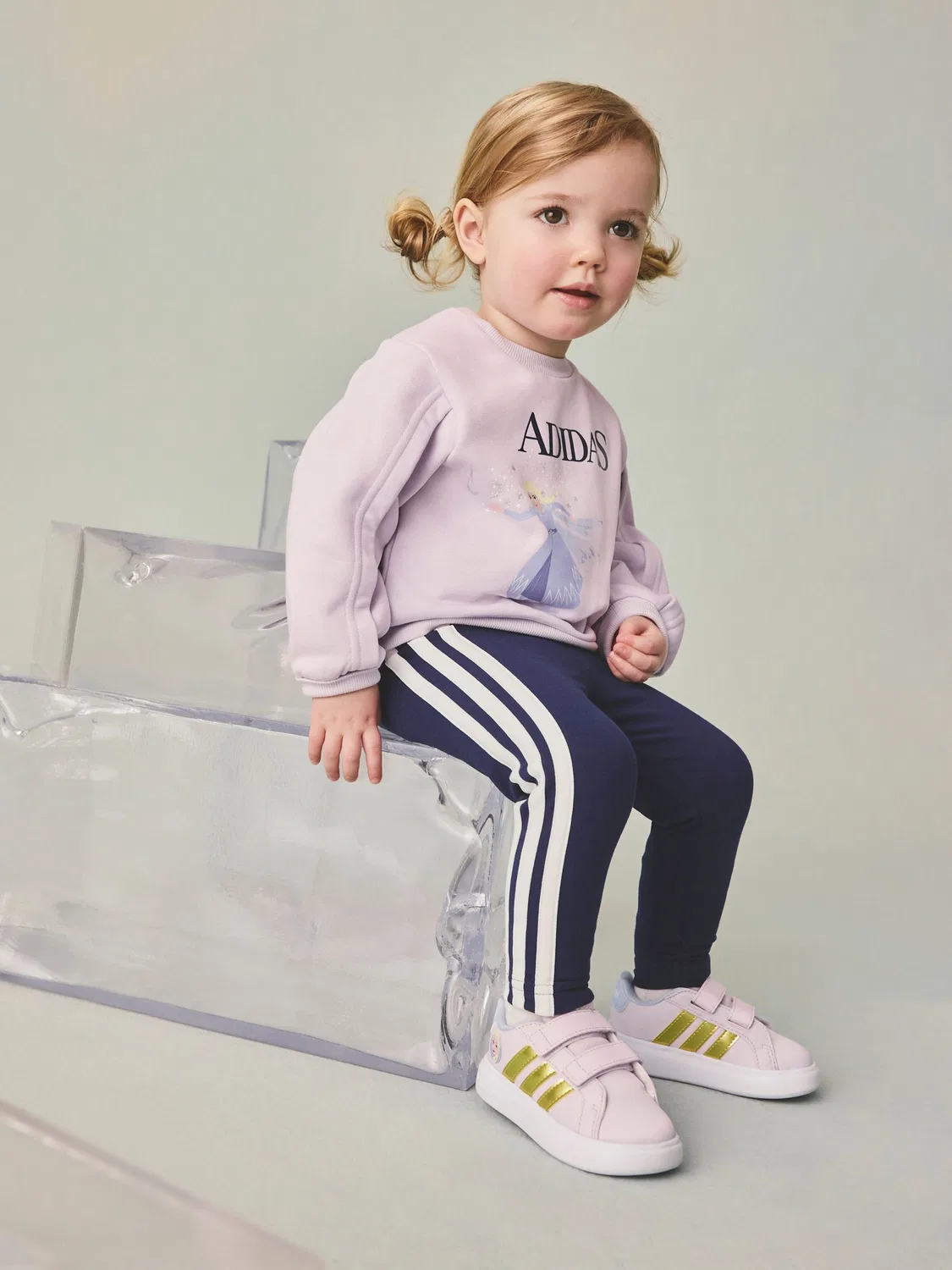 Спортивный костюм Disney Frozen adidas, фиолетовый
