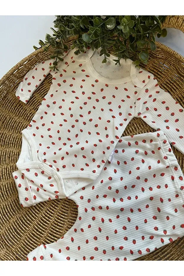 Детский комплект боди и ползунков с принтом Strawberry Lovmi Nayinom, White — фото 3