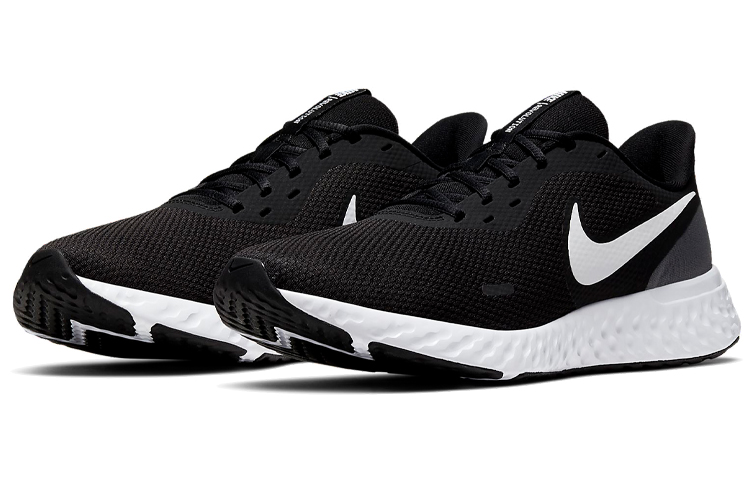 Кроссовки Nike Revolution 5 черный/белый — фото 3