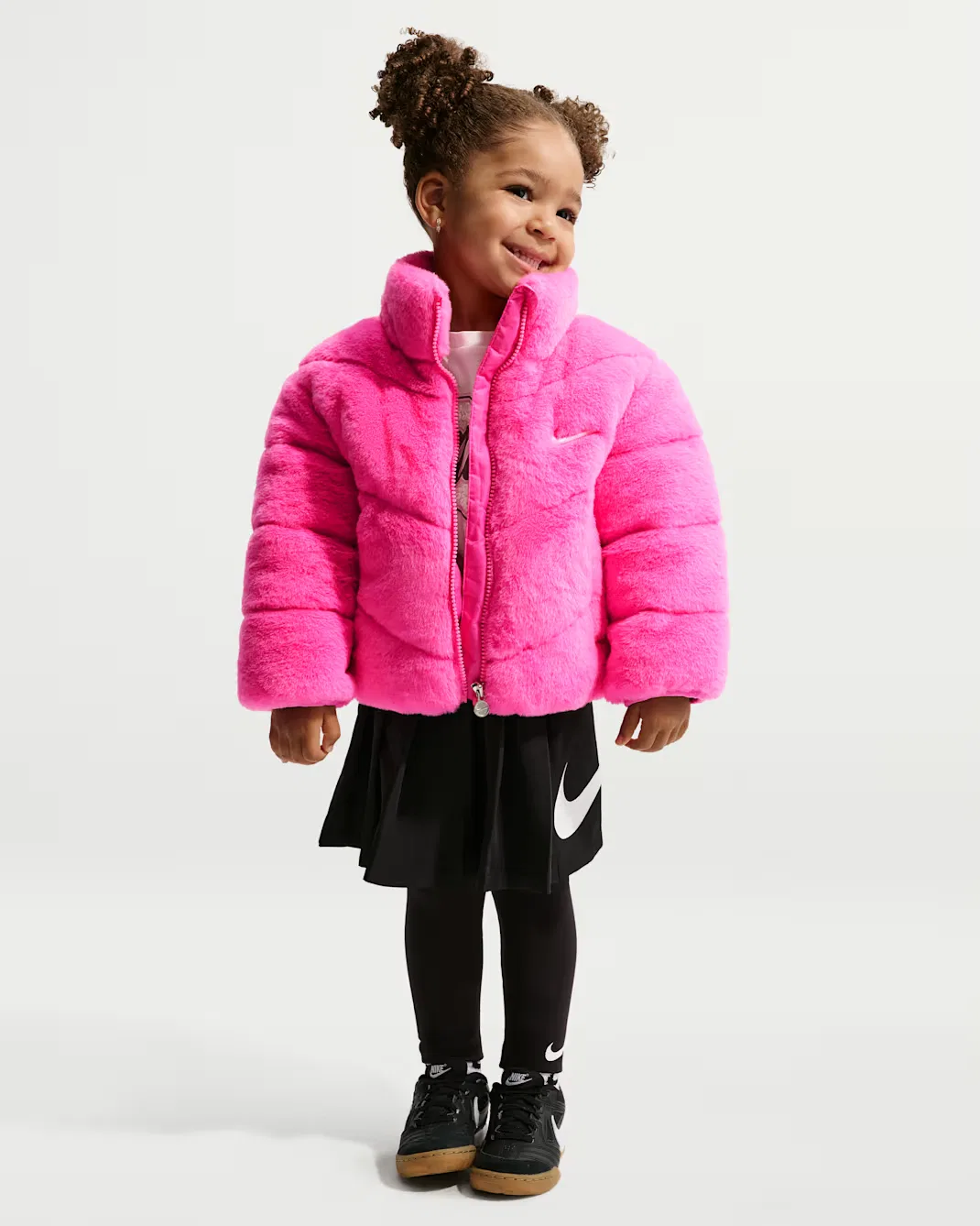 Детская стеганая куртка из искусственного меха Nike, Playful Pink — фото 4