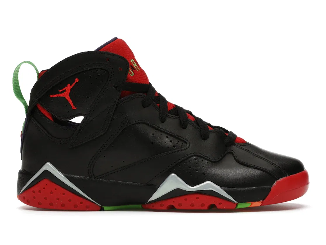 Детские кроссовки Lifestyle Jordan 7 Retro Jordan, Black/University Red-Green Pulse-Cool Grey