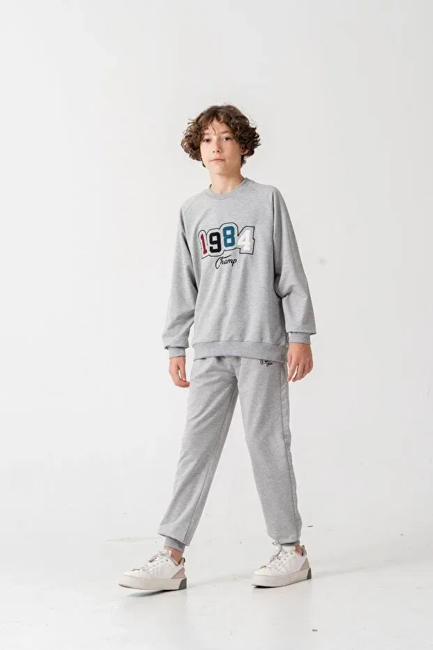 Детский спортивный костюм для мальчиков с принтом 1984 Champ Applique Embroidered Printed Mışıl Kids, Gri — фото 4