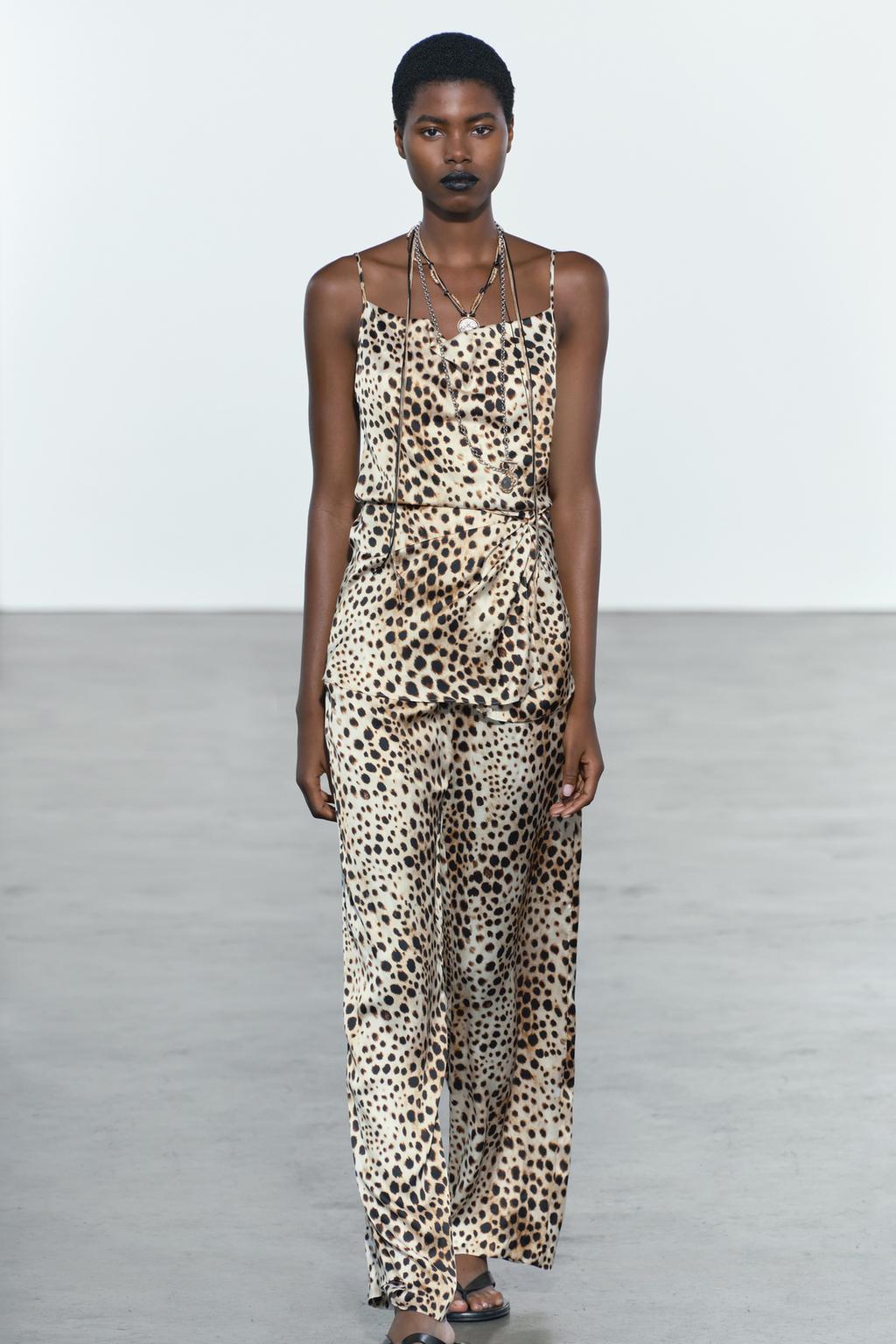 

Брюки в пижамном стиле с животным принтом ZARA, цвет Leopard
