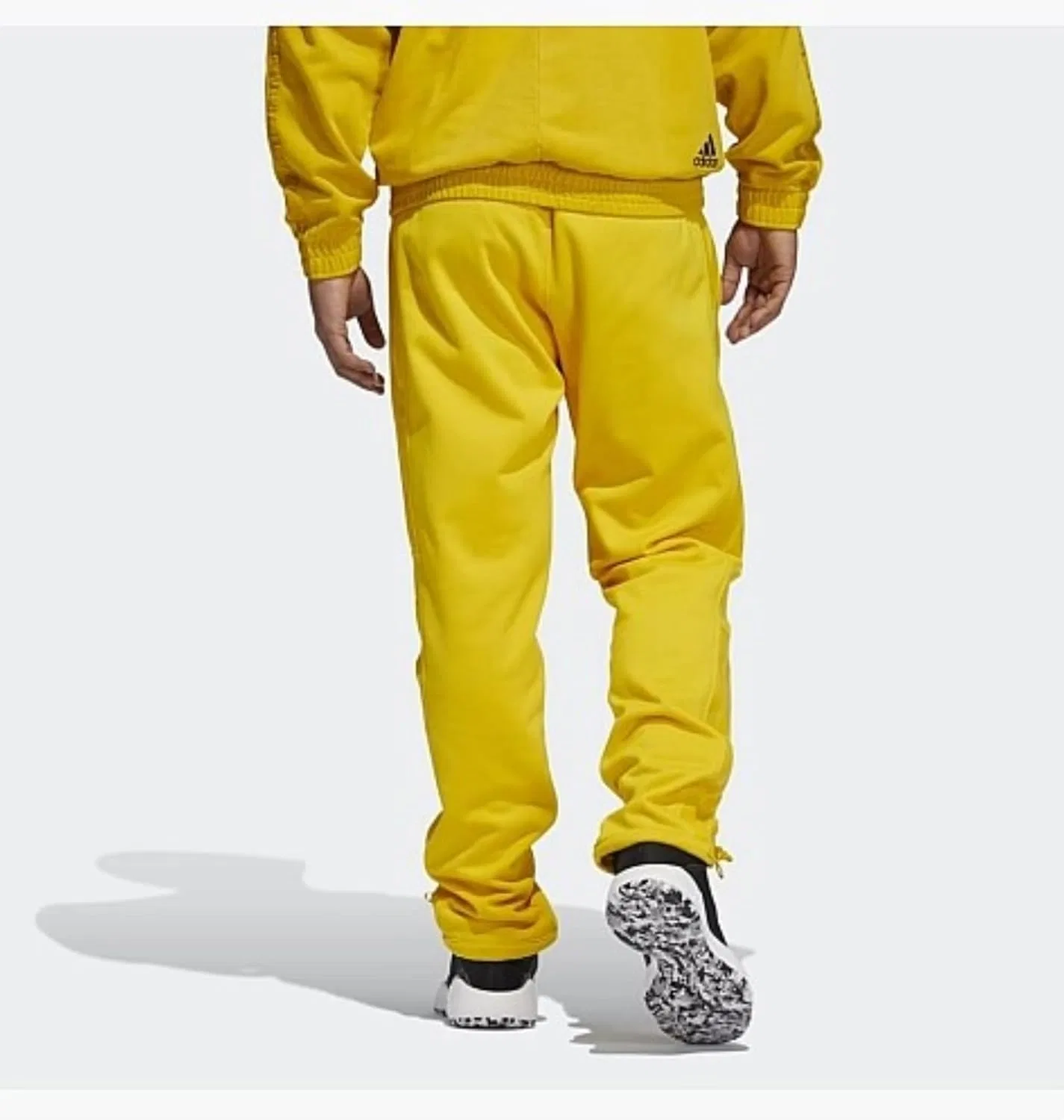 Мужские баскетбольные штаны Adidas Daniel Patrick, цвет «туманно-желтый» — фото 4