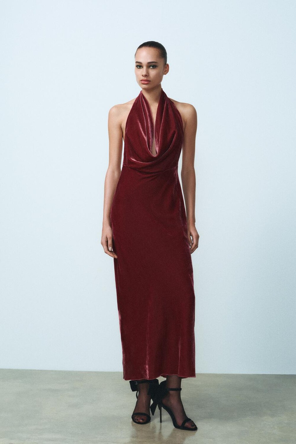 

Платье из бархата с открытой спиной ZARA, малина