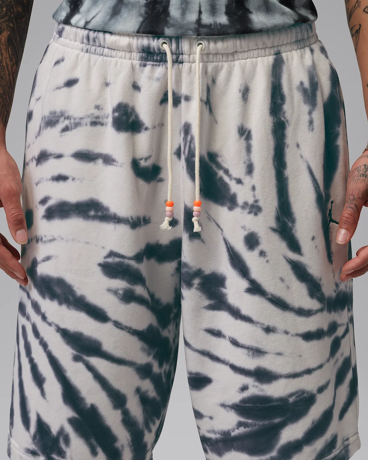 Мужские шорты Tie-Dye Festival Jordan Brooklyn Fleece, Sail/Off Noir/Black — фото 2