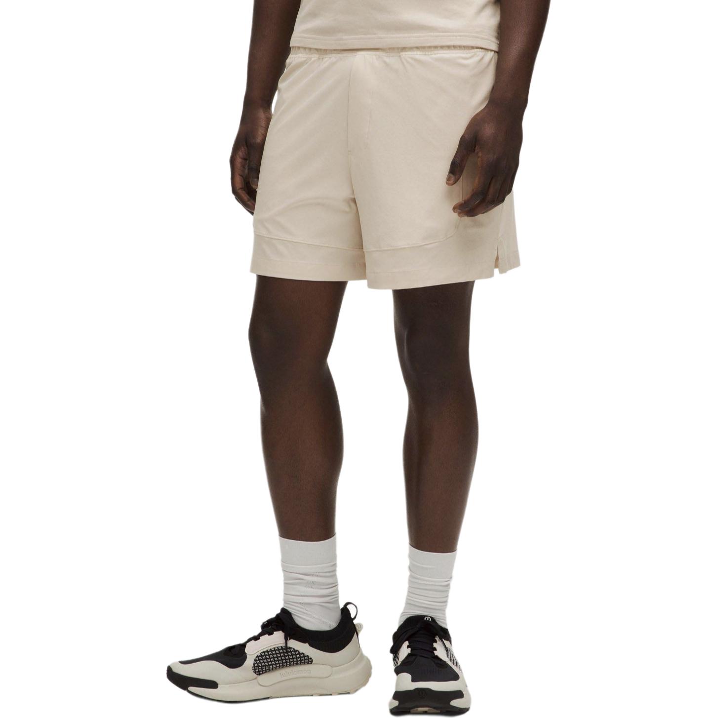 

Шорты спортивные SLNSH SS25 6' мужские Lululemon, natural айвори/natural айвори color