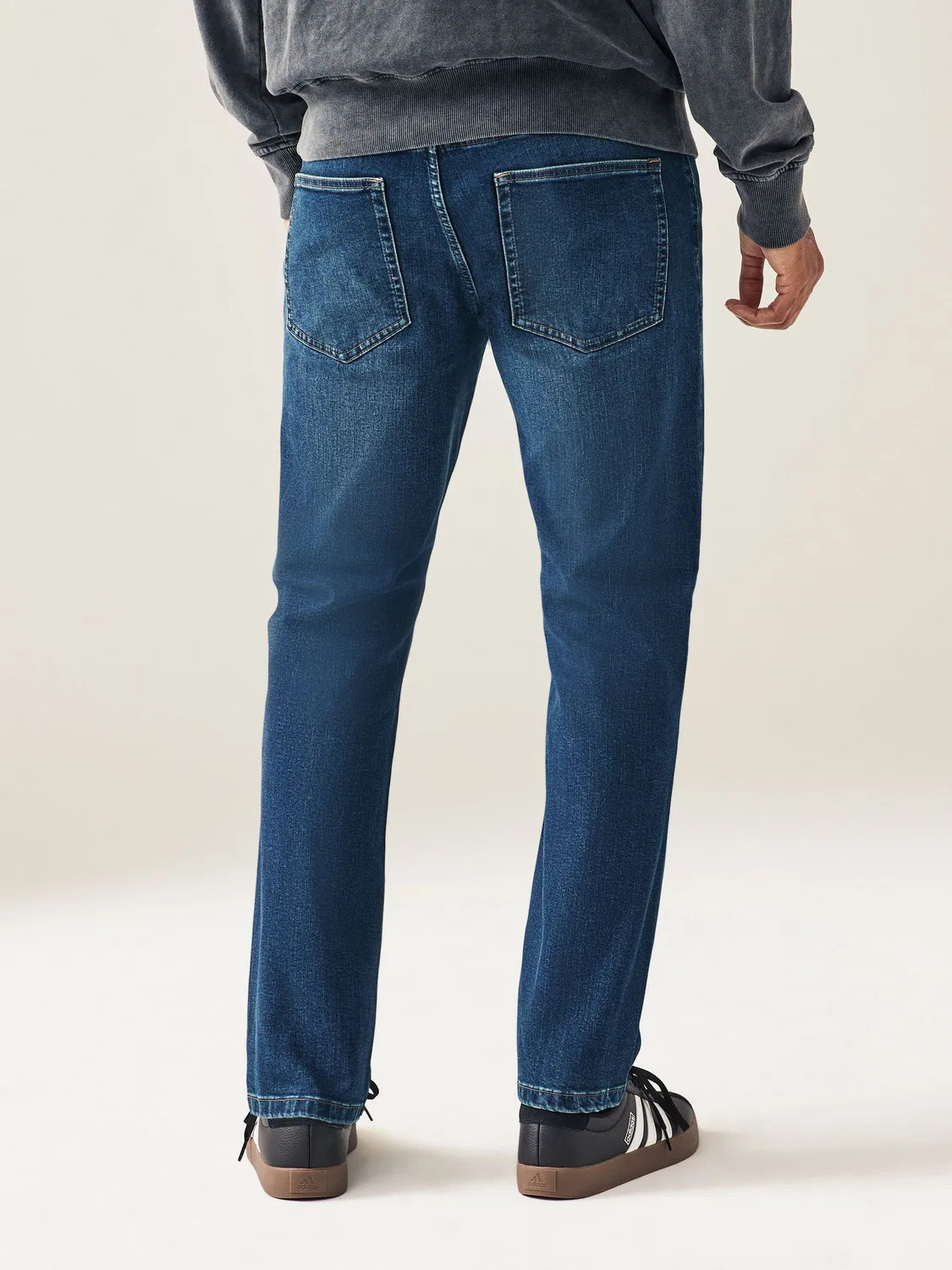 Джинсы классические Slim Fit, модель Mid Next, синий средний — фото 4