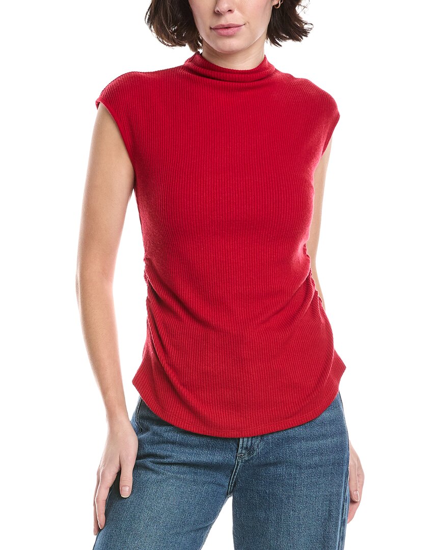 

Красный топ с высоким воротником от Red Haute