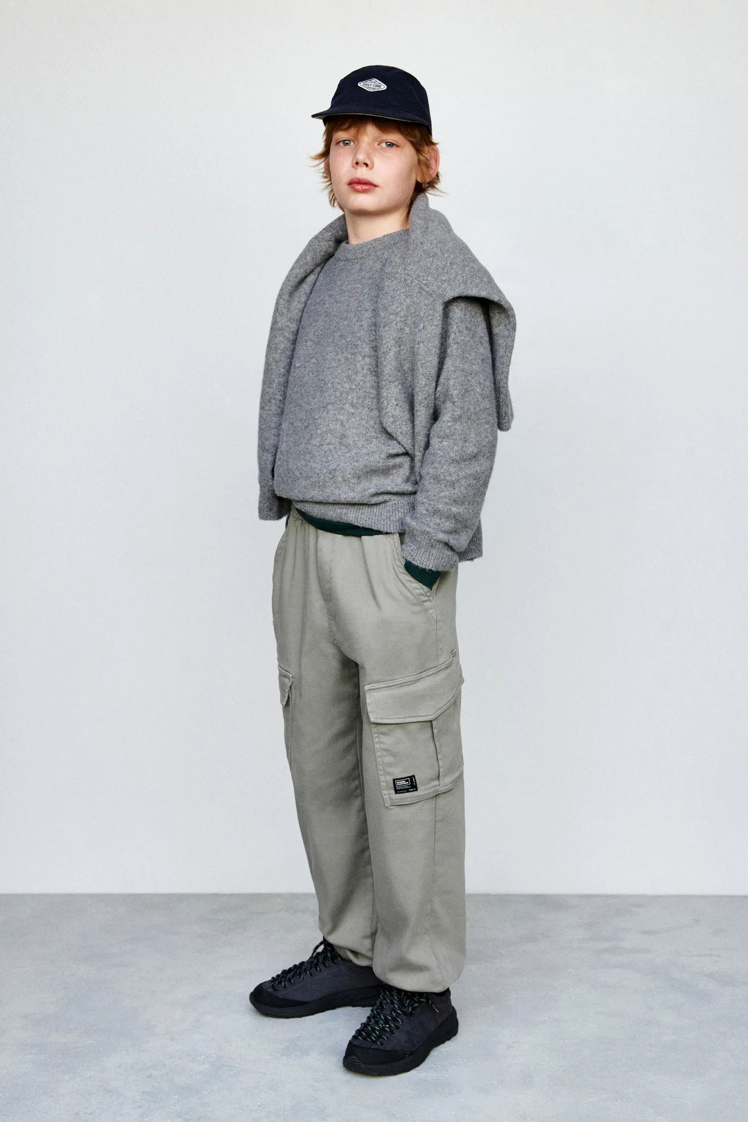 Спортивные брюки-карго с этикеткой Zara, светло-хаки — фото 4