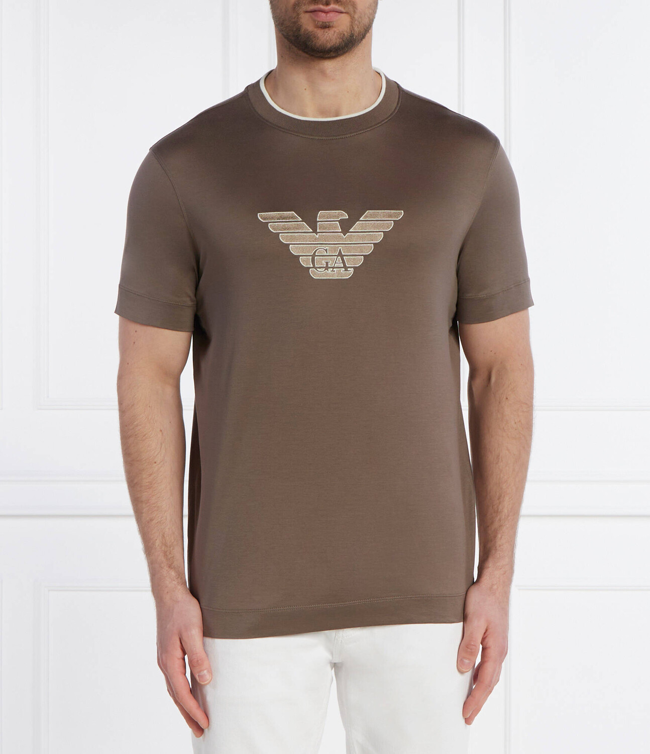 

Футболка Emporio Armani Regular Fit, бежевый