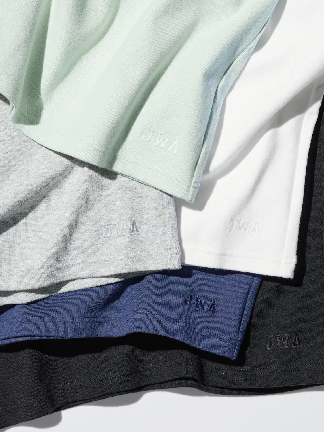 Футболка Uniqlo, базовая, белая — фото 3