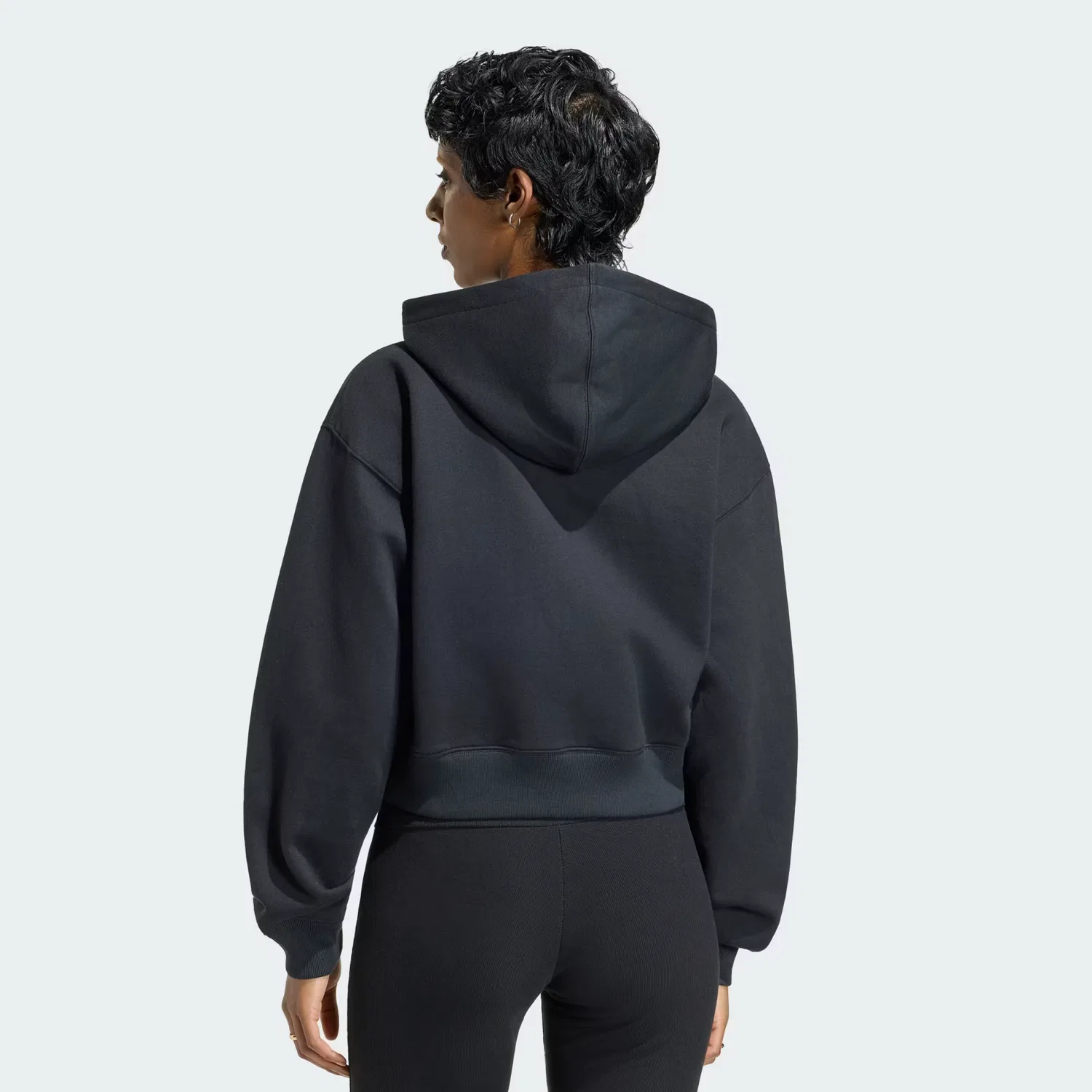 Женское укороченное худи на молнии из флиса Essentials Fleece Cropped FZ Adidas Originals, черный — фото 2
