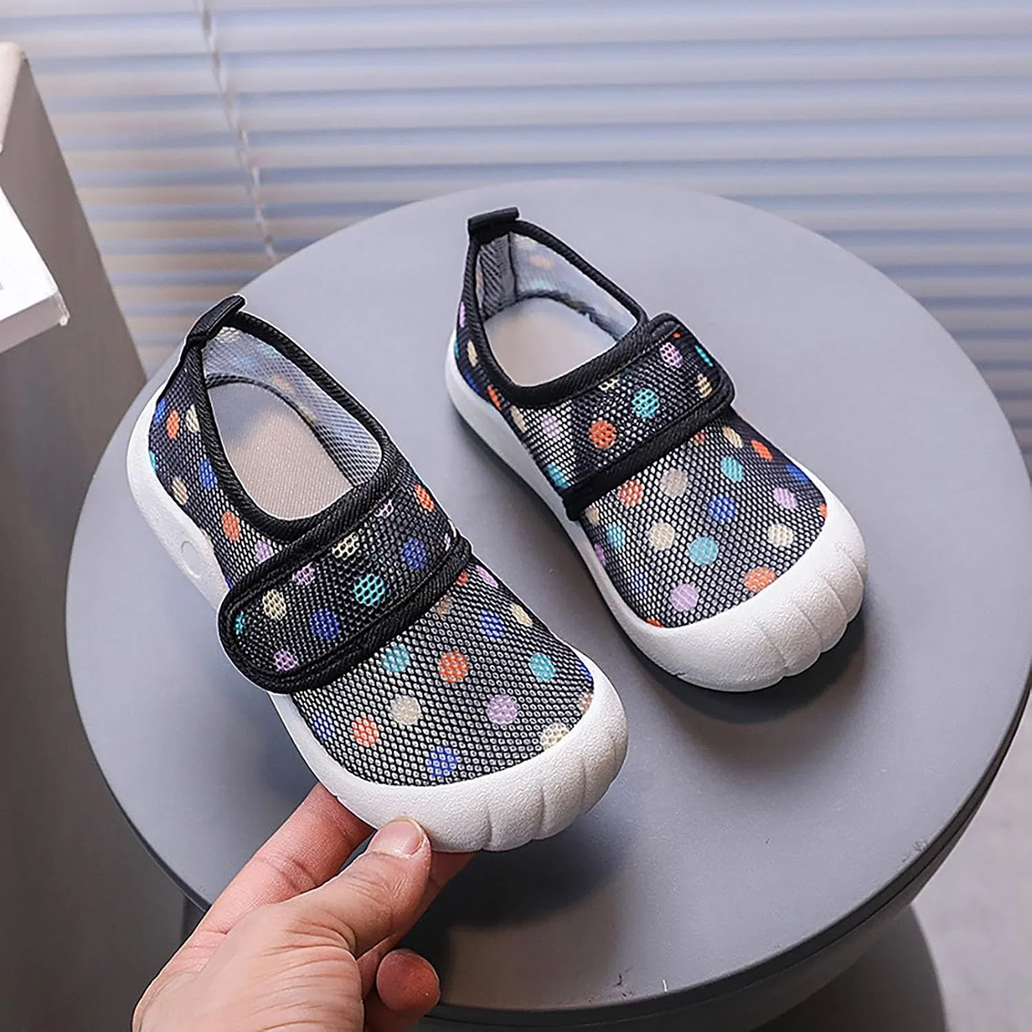 Детские кроссовки для мальчиков с сеткой и липучкой Mesh First Walkers, Black — фото 2