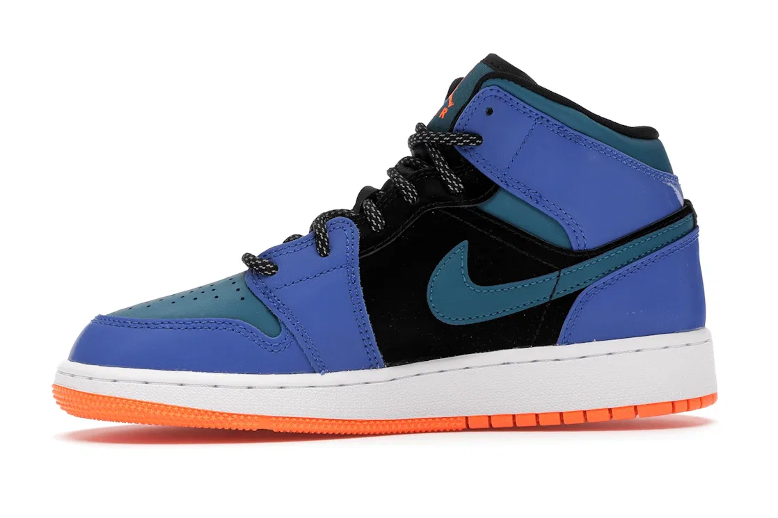 Детские кроссовки для мальчиков с замшевыми вставками Jordan 1 Mid Jordan, Racer Blue/Green Abyss-Black — фото 3