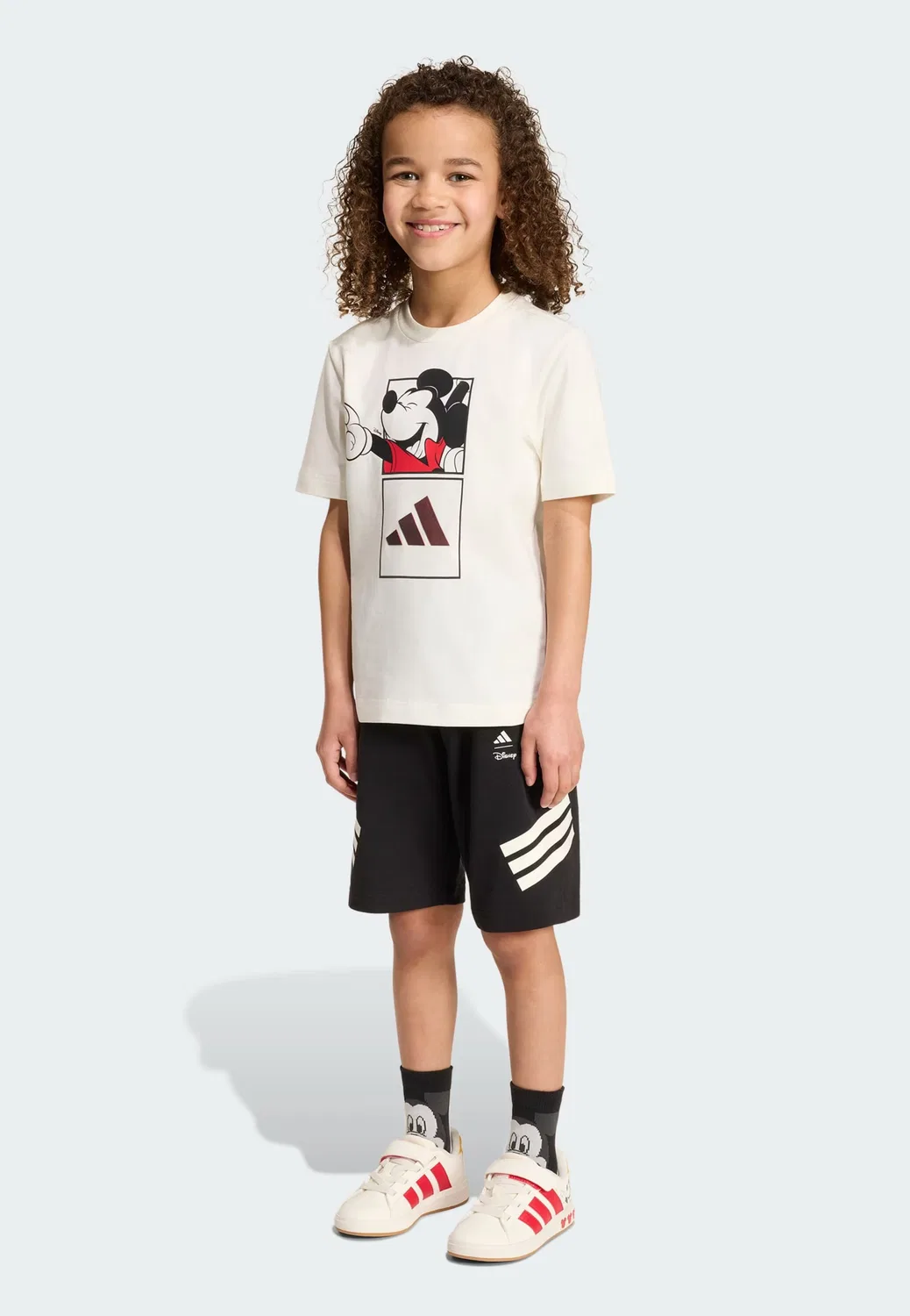 Спортивный костюм Adidas Sportswear Adidas x Disney Micky Maus белого цвета — фото 2