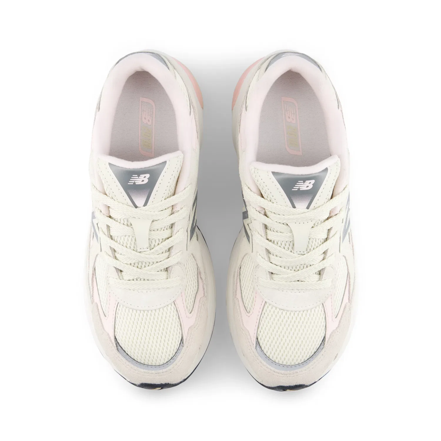 Детские кроссовки на шнуровке с сетчатым верхом 2010 Lace New Balance, Turtledove With Shell Pink — фото 4