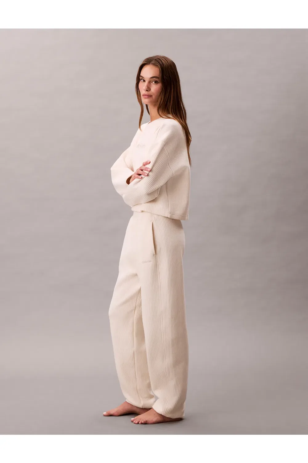 Женские спортивные штаны из махры с quilted стежкой Calvin Klein, Ivory — фото 4