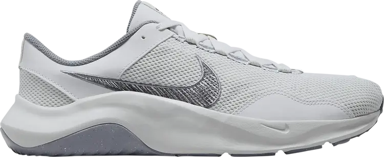 

Кроссовки Nike Legend Essential 3 Next Nature 'Photon Dust Anthracite', серый