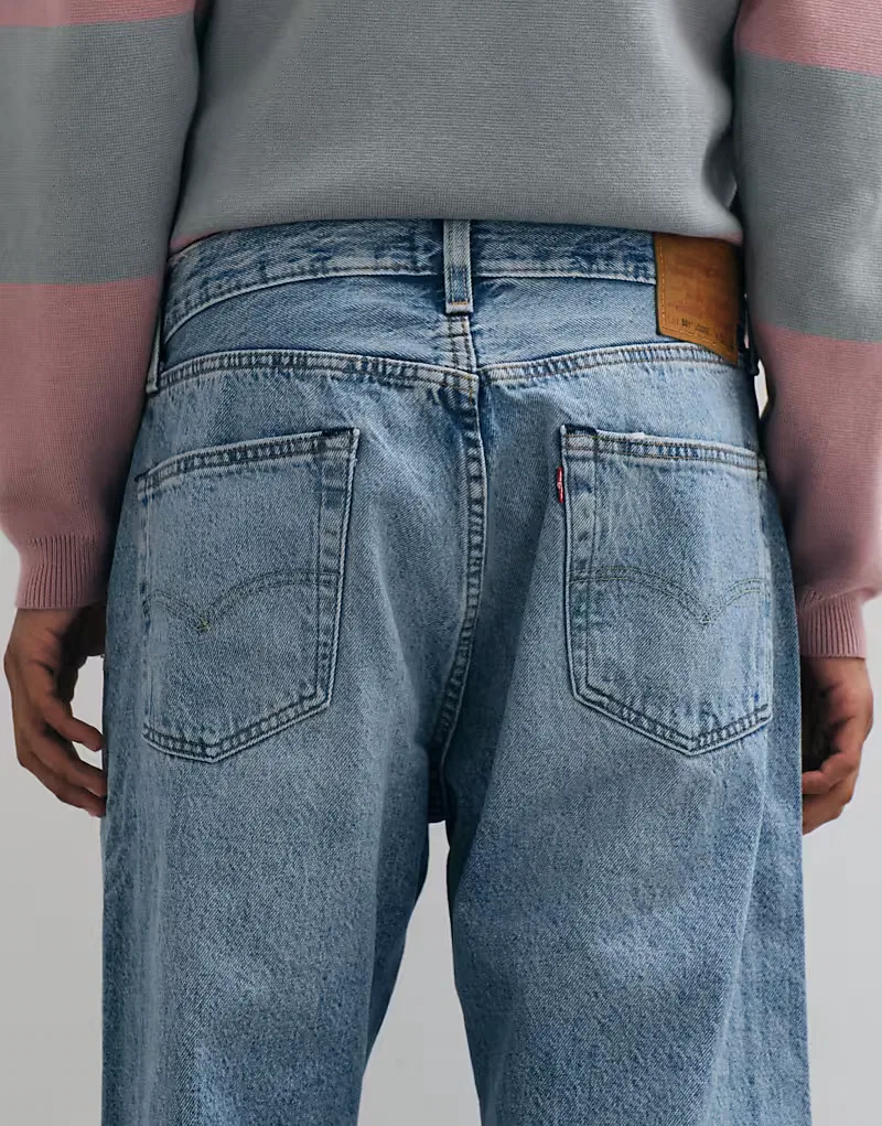 Джинсы Levi's 501 свободного прямого кроя, светло-голубой — фото 4
