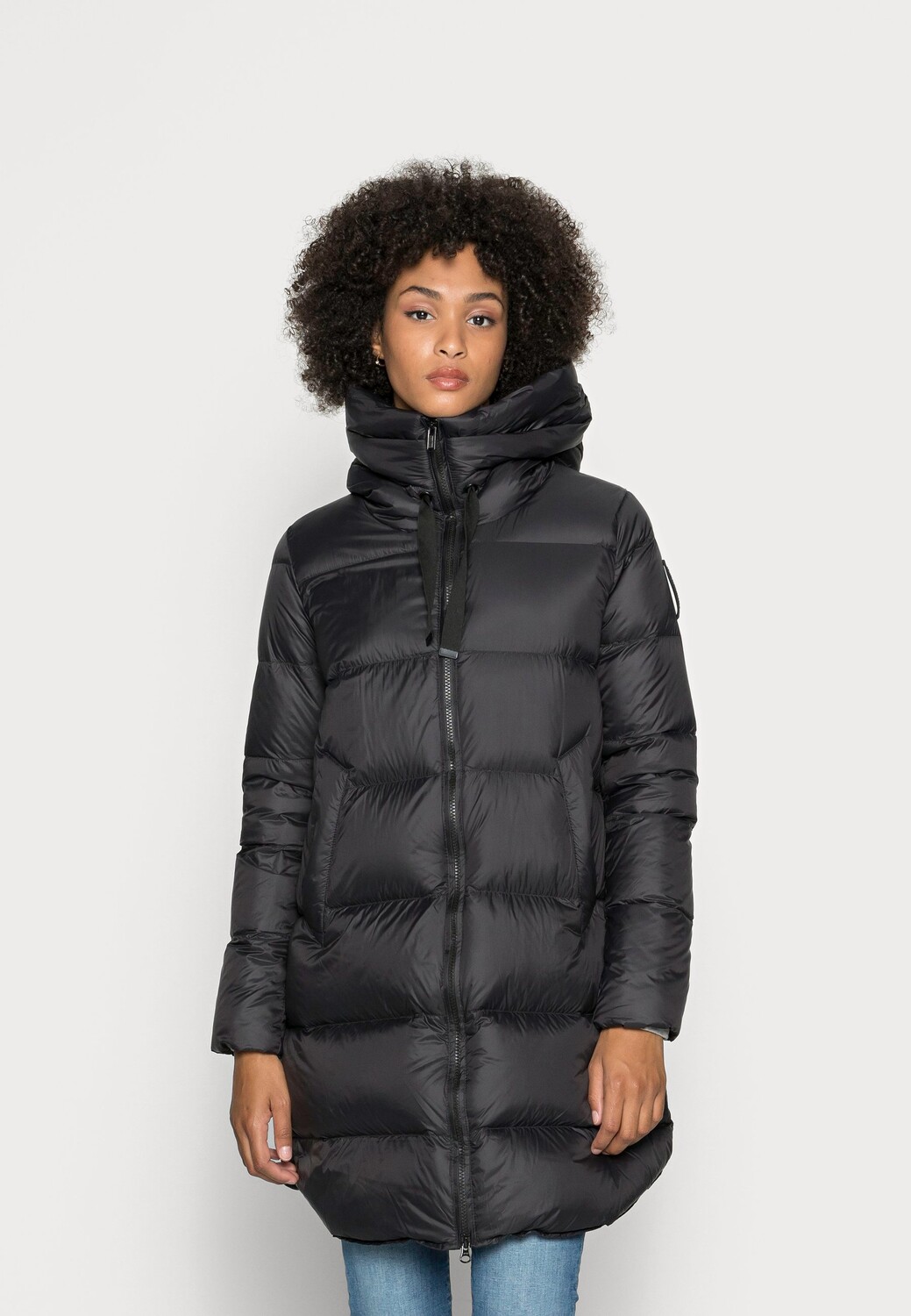 

Пуховик Bomboogie, черный