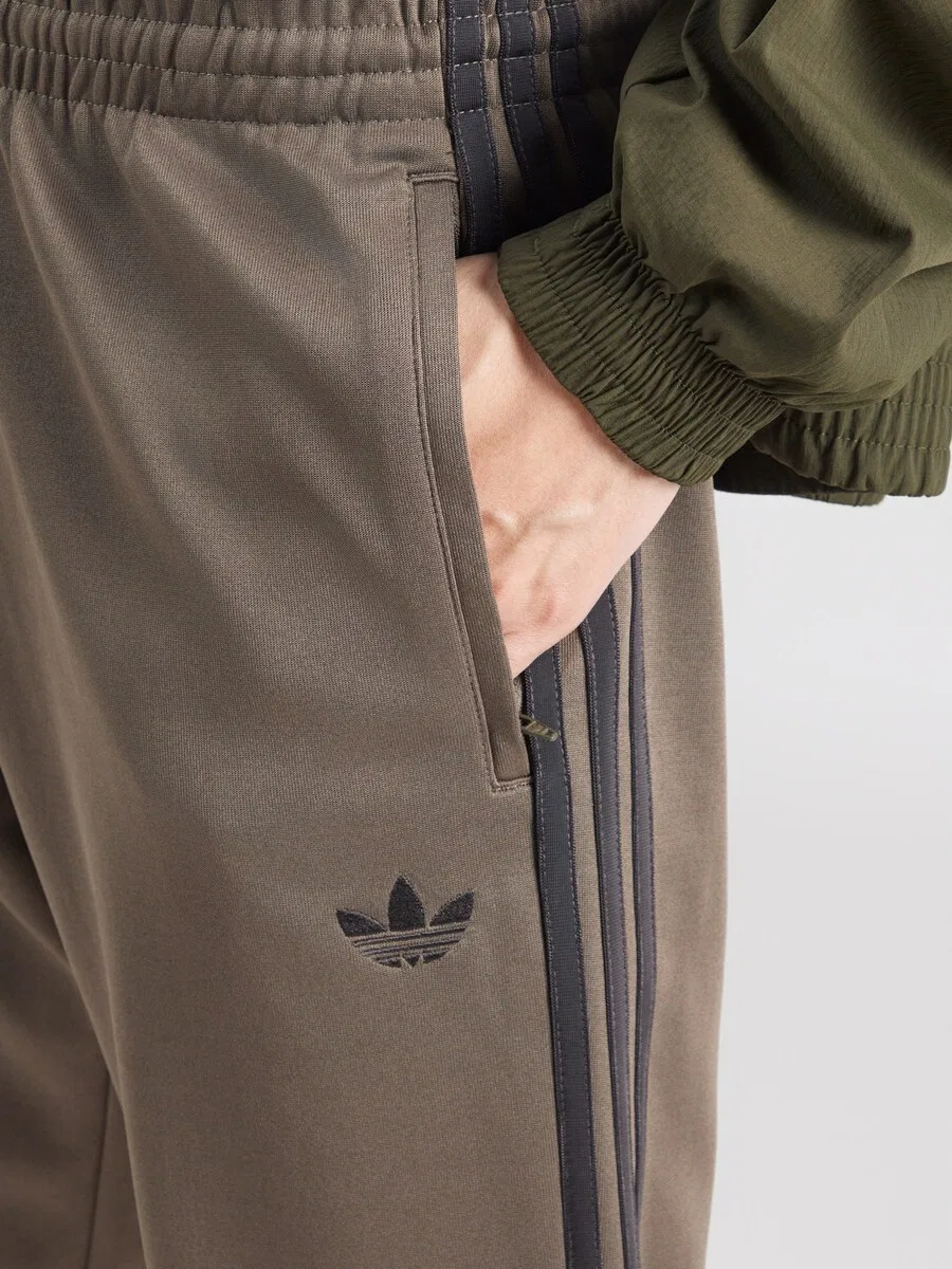 Зауженные брюки ADIDAS ORIGINALS 'SUPERSTAR' коричневого цвета — фото 3